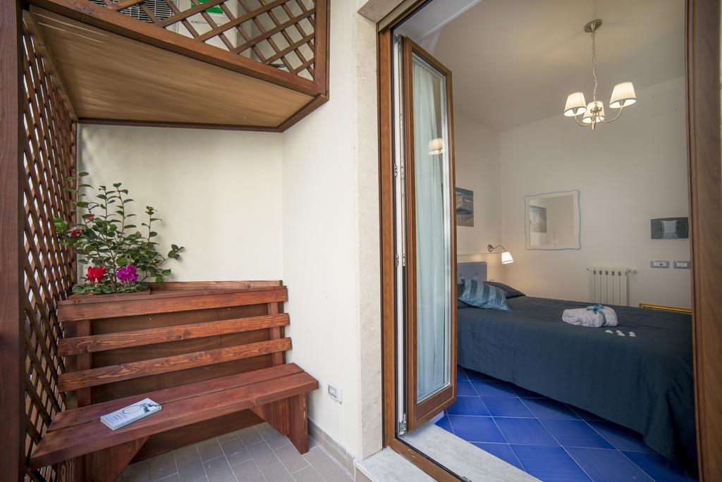 B&B Amalba マイオーリ 部屋 写真